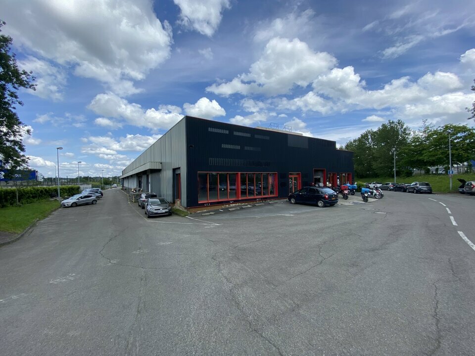 Location Entrepôt – Local d’activité à Cesson-Sévigné de 364m² - Réf. n°4334 - PHOTO1_4334.jpg