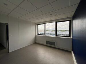 Location Bureau à SAINT GREGOIRE de 130m² - Réf. n°4326 - PHOTO2_4326.jpg