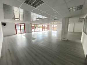 Location Entrepôt – Local d’activité à Cesson-Sévigné de 364m² - Réf. n°4334 - PHOTO2_4334.jpg