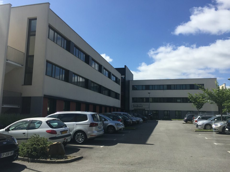 Location Bureau à SAINT GREGOIRE de 108m² - Réf. n°1958 - PHOTO1_1958_1673256872.jpg