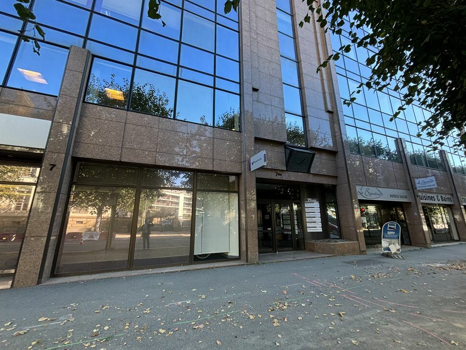 Location Bureau à Rennes de 151.2m² - Réf. n°2440 - PHOTO1_2440_1718007005.jpg