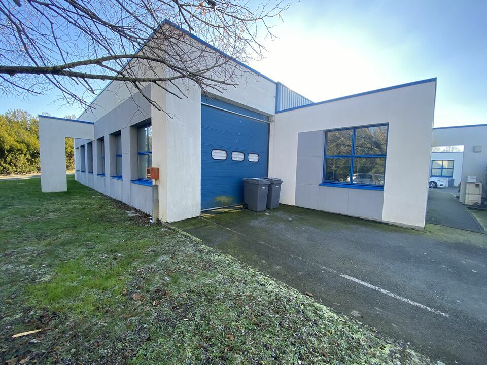 Location Bureau à Rennes de 213m² - Réf. n°2776 - PHOTO1_2776_1707817197.jpg