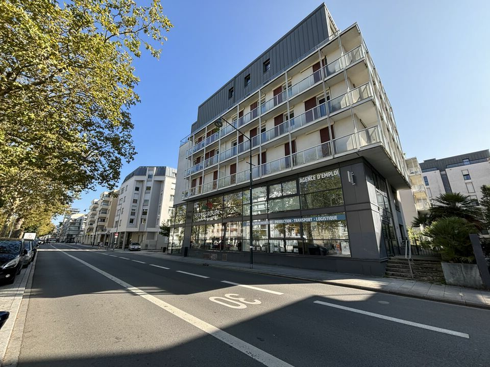 Location Local commercial à Rennes de 120m² - Réf. n°3305 - PHOTO1_3305_1697438776.jpg