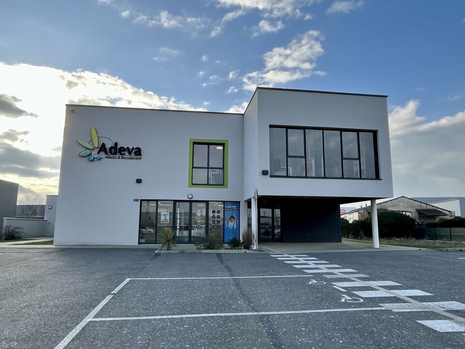 Location Bureau à Rennes de 69m² - Réf. n°3306 - PHOTO1_3306_1676275081.jpg