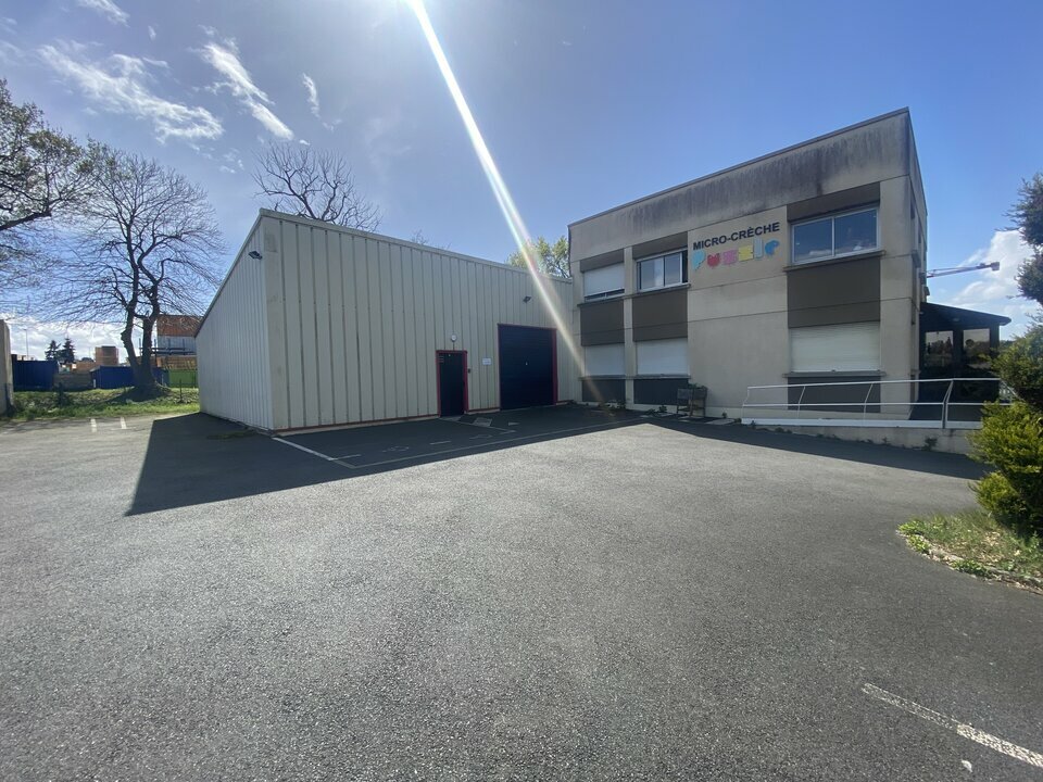 Location Entrepôt – Local d’activité à Noyal-sur-Vilaine de 240m² - Réf. n°3318 - PHOTO1_3318_1717578695.jpg