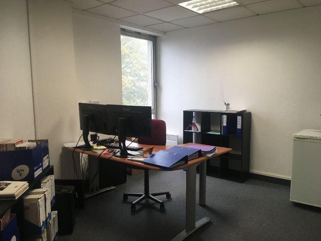 Location Bureau à Rennes de 168m² - Réf. n°3762 - PHOTO1_3762_1671103848.jpg