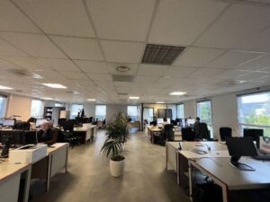 Location Bureau à SAINT JACQUES DE LA LANDE de 450m² - Réf. n°3842 - PHOTO1_3842_1671527721.jpg