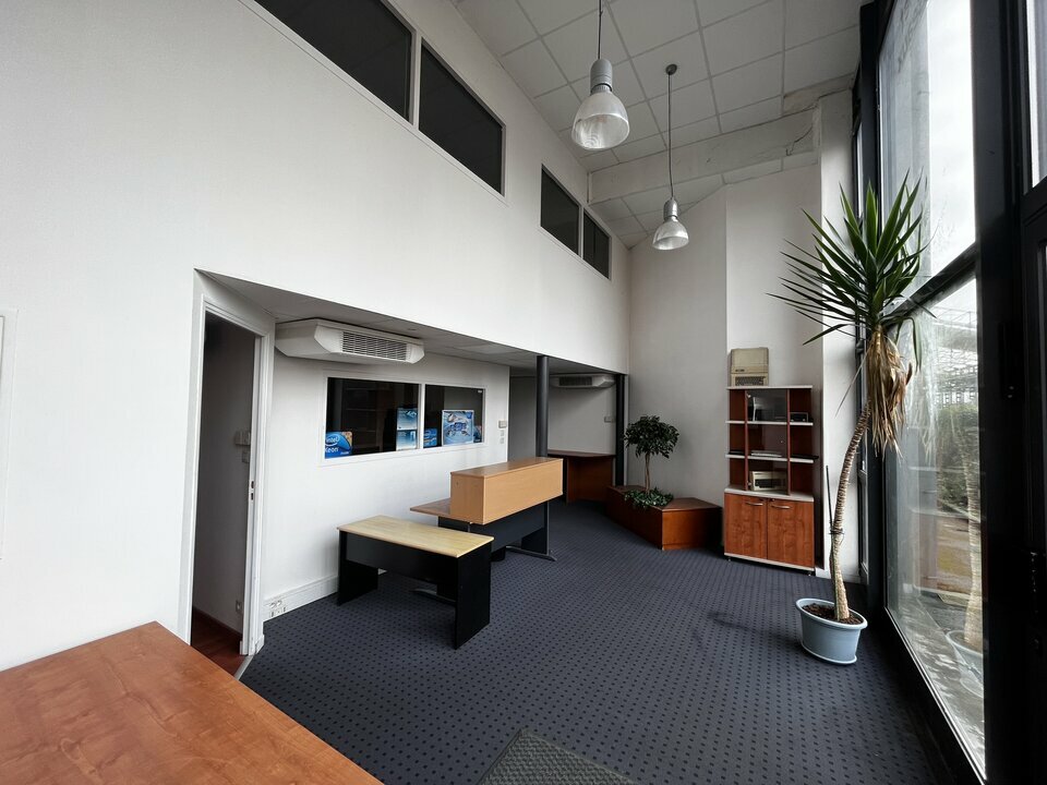 Location Bureau à Rennes de 150m² - Réf. n°4055 - PHOTO1_4055_1675413405.jpg
