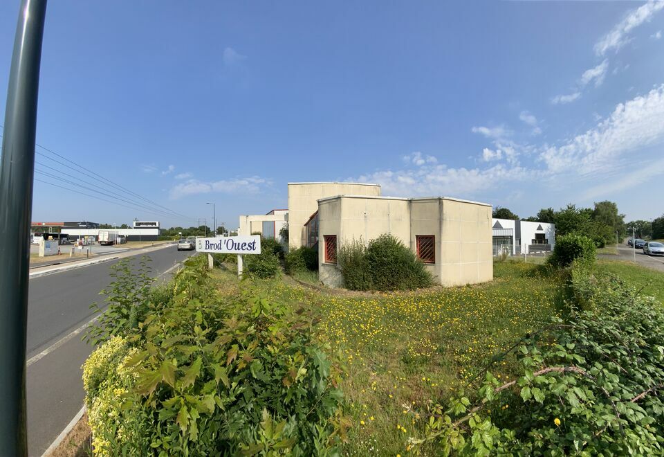 Location Entrepôt – Local d’activité à VEZIN LE COQUET de 400m² - Réf. n°4158 - PHOTO1_4158_1686903962.jpg