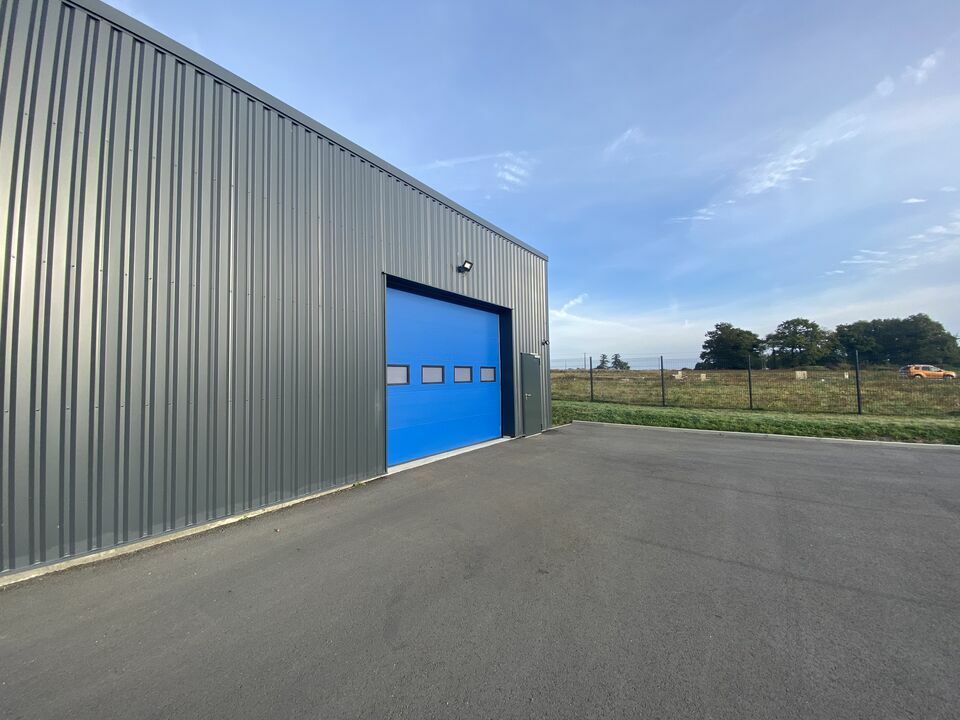 Location Entrepôt – Local d’activité à Guignen de 280m² - Réf. n°4224 - PHOTO1_4224_1696932340.jpg