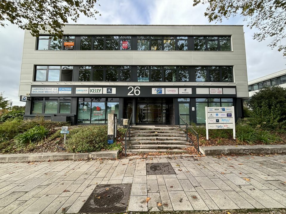 Location Bureau à Rennes de 105m² - Réf. n°4227 - PHOTO1_4227_1698652092.jpg
