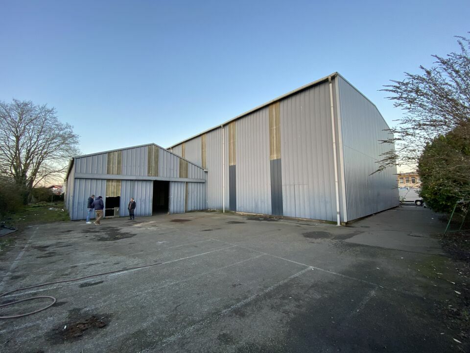 Location Entrepôt – Local d’activité à Rennes de 1270m² - Réf. n°4243 - PHOTO1_4243_1701686310.jpg