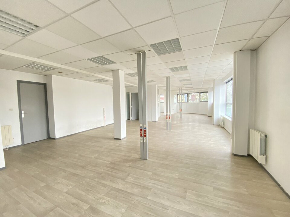 Location Bureau à Cesson-Sévigné de 147m² - Réf. n°615 - PHOTO1_615_1676891695.jpg