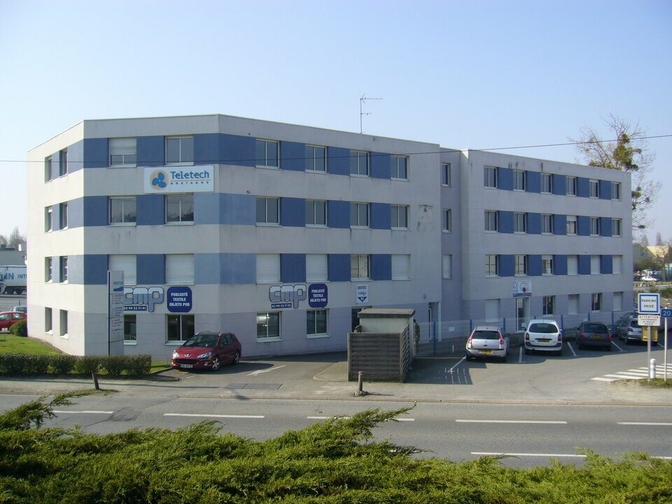 Location Bureau à Chantepie de 296m² - Réf. n°919 - PHOTO1_919_1671462766.jpg