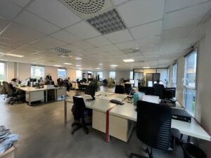 Location Bureau à SAINT JACQUES DE LA LANDE de 450m² - Réf. n°3842 - PHOTO2_3842_1671527785.jpg