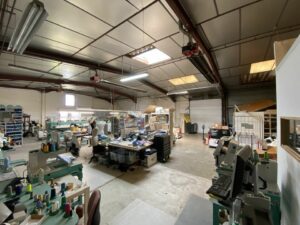 Location Entrepôt – Local d’activité à VEZIN LE COQUET de 400m² - Réf. n°4158 - PHOTO2_4158_1686903962.jpg