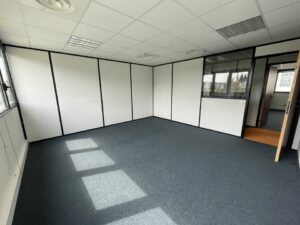 Location Bureau à SAINT GREGOIRE de 310m² - Réf. n°3691 - PHOTO3_3691_1697612804.jpg