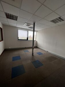 Location Bureau à SAINT GREGOIRE de 1455m² - Réf. n°3919 - PHOTO3_3919_1701179541.jpg