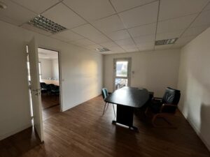 Location Bureau à Betton de 295m² - Réf. n°4062 - PHOTO3_4062_1675848634.jpg