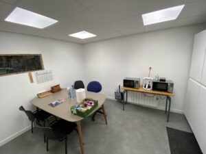 Location Entrepôt – Local d’activité à VEZIN LE COQUET de 400m² - Réf. n°4158 - PHOTO3_4158_1686903963.jpg