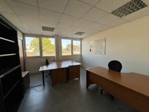Vente Bureau à Bruz de 356m² - Réf. n°4218 - PHOTO3_4218_1696323329.jpg