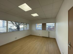 Location Bureau à SAINT GREGOIRE de 120m² - Réf. n°4247 - PHOTO3_4247_1702280968.jpg
