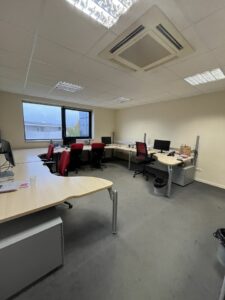 Location Bureau à SAINT GREGOIRE de 1500m² - Réf. n°3918 - PHOTO4_3918_1701696013.jpg