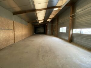 Location Entrepôt – Local d’activité à Goven de 1380m² - Réf. n°4033 - PHOTO4_4033_1674116397.jpg