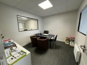 Location Bureau à Rennes de 85m² - Réf. n°4239 - PHOTO4_4239_1701084675.jpg