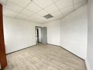 Location Bureau à Cesson-Sévigné de 147m² - Réf. n°615 - PHOTO4_615_1676891695.jpg