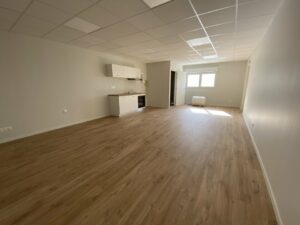 Location Entrepôt – Local d’activité à Liffré de 288m² - Réf. n°4153 - PHOTO5_4153_1709713817.jpg