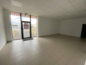 Location Entrepôt – Local d’activité à Rennes de 380m² - Réf. n°4180 - PHOTO5_4180_1690295725.jpg