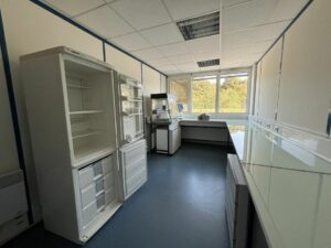 Vente Bureau à Bruz de 356m² - Réf. n°4218 - PHOTO5_4218_1696323331.jpg