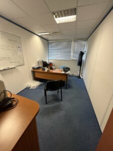 Vente Bureau à Bruz de 356m² - Réf. n°4225 - PHOTO5_4225_1697536639.jpg