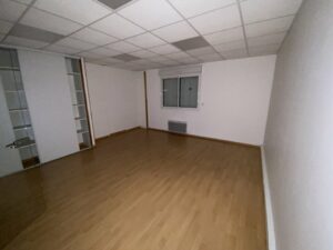 Location Entrepôt – Local d’activité à SAINT GILLES de 900m² - Réf. n°4323 - PHOTO6_4323_1714374788.jpg