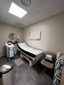 Location Bureau à SAINT GREGOIRE de 197.12m² - Réf. n°4293 - PHOTO8_4293_1708943076.jpg