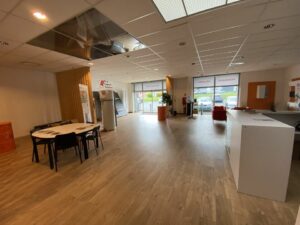 Location Entrepôt – Local d’activité à La Mézière de 400m² - Réf. n°3209 - PHOTO9_3209_1719330900.jpg